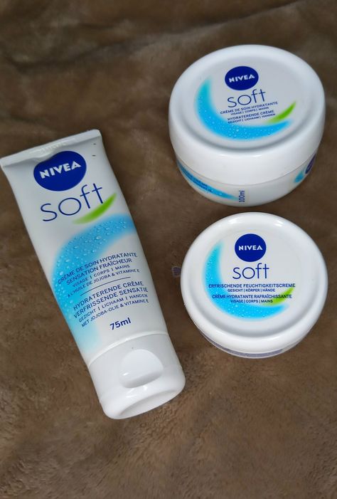 Nivea Soft, Moisturizer For Combination Skin, Skin Care Basics, Face Skin Care Routine, Natural Face Skin Care, Shower Skin Care, Healthy Skin Tips, Pretty Skin Care, Soft Aesthetic