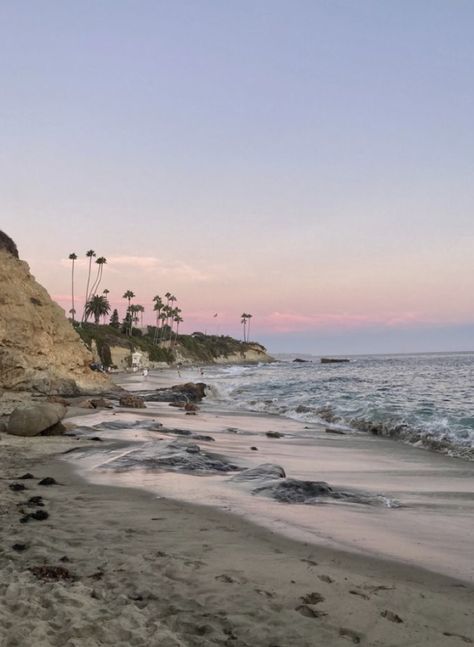 Top Of The World Laguna Beach, Socal Beach Aesthetic, California Summer Aesthetic, Laguna Beach Aesthetic, California Beach Aesthetic, California Lakes, Summer In Los Angeles, Laguna California, Los Angeles Beach