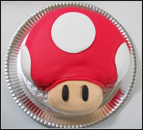 Super Mario Bros- Mushroom cake Toad Cake Mario, Mario Mushroom Cake, Cake Mushroom, Mario Bros Mushroom, Cake Mario, Mario Party 7, Mario Bros Cake, Mushroom Cake, Mario Theme