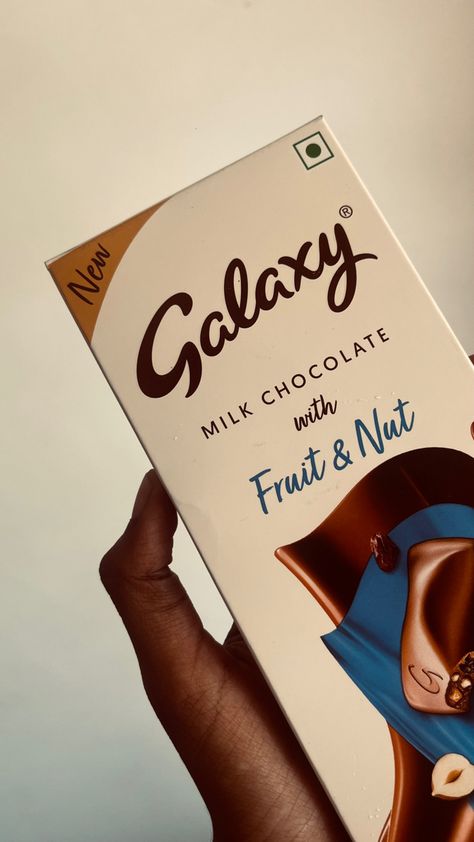 Galaxy Chocolate Aesthetic, Crispello Chocolate Snap, Chocolate Pic Snapchat, Chocolate Snap Story, Chocolates Snaps, Snacks Snap, Chocolate Snap, Galaxy Chocolate, Chocolate Photos