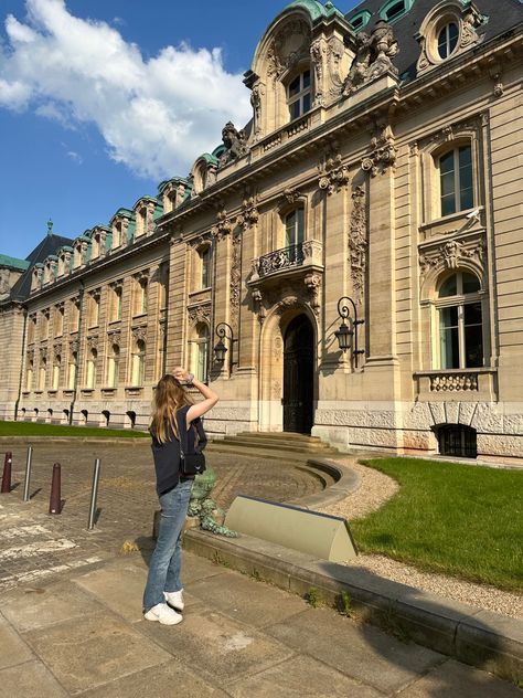 Luxembourg City Aesthetic, Luxembourg Aesthetic, Summer Aesthetic Vibes, Architecture Pictures, Traveling Aesthetic, Luxembourg City, Vision Board Images, Big Cities, Travel Summer