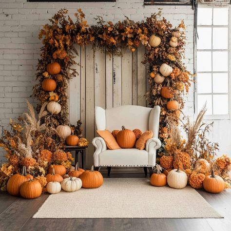 Create Fall Baby Shower Photo Backdrop Ideas, Fall Decor Backdrop, Fall Photo Wall Backdrop, Fall Photoshoot Backdrop Ideas, Fall Festival Photo Op, Fall Fest Photo Booth Ideas, Fall Minis Setup, Fall Photo Op Ideas, Set Halloween Fotografia