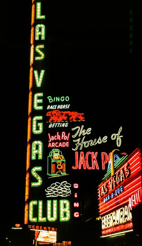 Las Vegas Club: 1951 Las Vegas Club, Vegas Club, Vegas Clubs, Retro Signage, Las Vegas Clubs, Vegas Night, Las Vegas Photos, Vintage Neon Signs, Las Vegas Shows