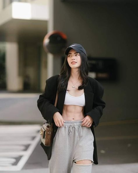 Fitness Inspiration Body, Inspired Outfits, Kpop Fashion Outfits, Korean Street Fashion, Ulzzang Girl, Kylie Jenner, Pretty Outfits, Aesthetic Clothes, Fashion Inspo Outfits