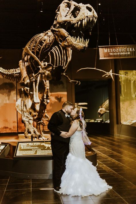 Tellus Science Museum wedding Simple Colorful Wedding Dress, Dinosaur Theme Wedding, Tellus Science Museum, Dinosaur Museum Wedding, Science Museum Wedding, Dinosaur Wedding Theme, Dino Wedding, Natural History Museum Wedding, Museum Weddings