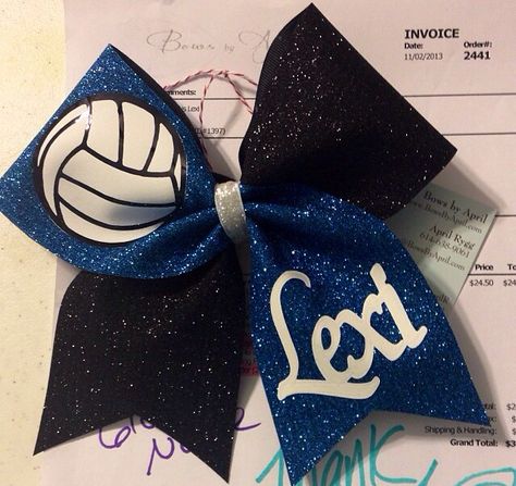 Volleyball bow<3 Volleyball Team Hair Bows, Volleyball Bows Ideas, Volley Girl, Hairstyles With Bows, Volleyball Hair Bows, Volleyball Bows, Volleyball Cheers, Volleyball Party, Volleyball Hair