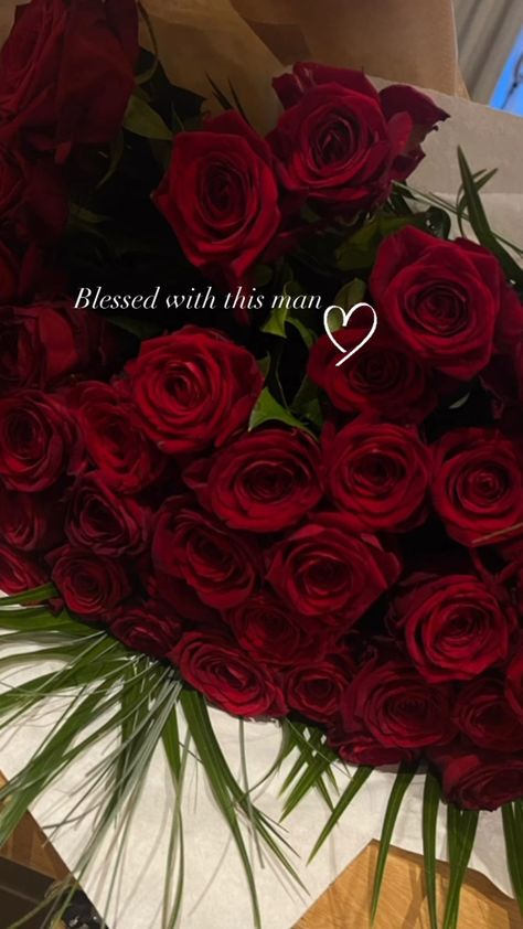 Rose Day Caption For Boyfriend, Gift From Boyfriend Caption, Bouquet Of Flowers Ig Story, Rose Day Instagram Story, 5 Anniversary Quotes, Love You Captions, Captions For Flowers From Boyfriend, Wedding Stories Instagram, Birthday Gift Caption