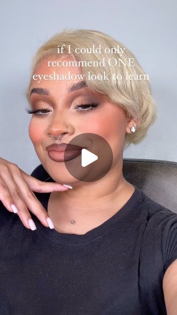 LAUREN B. BROWN on Instagram: "I posted my favorite eyeshadow look yesterday, it’s only right I post the look I recommend the most. One of the easiest, most CUSTOMIZABLE eyeshadow styles one could learn! A half cut crease can take you ANYWHERE you want to go! To the office, to a stage, to a new color combo hmmm!😏😏😏😏
Always relevant, always fitting always 
ap·ro·pos
/ˌaprəˈpō/
adjective
1. very appropriate to a particular situation.
-
-
#halfcutcrease #easyeyeshadowlook #easyeyeshadow #easyeyemakeup" Brown Cut Crease Eyeshadow, Neutral Eyeshadow Looks, Brown Cut Crease, Eyeshadow Styles, Cut Crease Eyeshadow, Simple Eyeshadow, Double Eyelid, Neutral Eyeshadow, Nude Eyeshadow