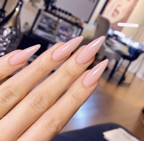 Summer Stiletto Nails, Long Almond Nails, Long Almond, Pointy Nails, Winter Nails Acrylic, Acrylic Coffin, Almond Acrylic Nails, Nail Forms, Dream Nails