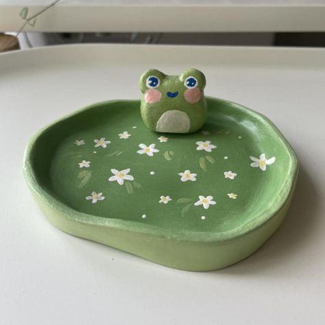 flower jewelry dish tray ✨🌷 handmade by me. and... - Depop Frog Trinket Dish, Trinket Tray Ideas, Clay Ring Tray, Jewelry Tray Clay, Air Dry Clay Tray, Clay Jewelry Tray, Pottery Jewelry Dish, Frog Clay, Clay Trinket Dish