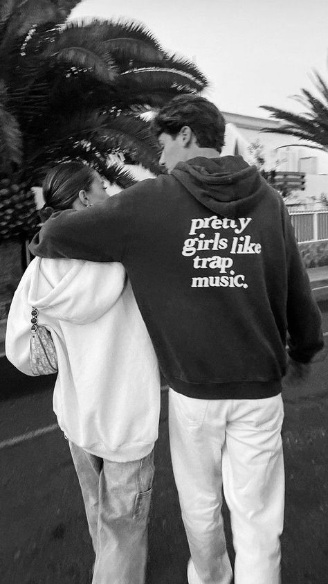 Stuck In Love, Boy And Girl Friendship, Women Friendship, Cute Couple Dp, Girl Friendship, Boy Best Friend, Couples Vibe, Cute Relationship Photos, Best Friends Aesthetic