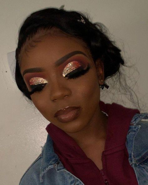 Red Makeup Looks, Birthday Makeup Looks, Make Up Gold, Gold Makeup Looks, Glitter Makeup Looks, Goal Digger, Face Beat, Red Makeup, Glam Makeup Look