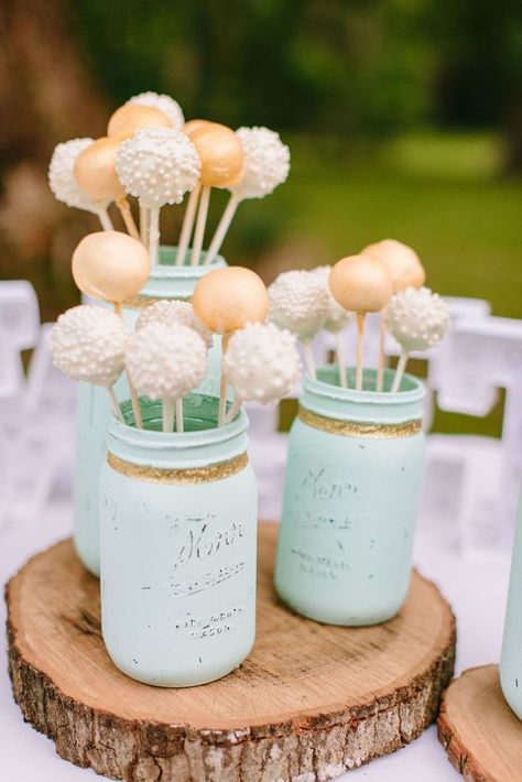 Cake Pops Display, Unique Wedding Food, Rustic Wedding Foods, Cake Pop Displays, Wedding Cake Pops, Cake Pop Stands, Rustic Farm Wedding, Wedding Dessert Table, Dessert Dips