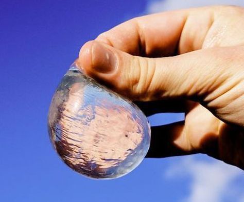 Edible Water Bottle Edible Water Bottle, Fruit Drinks, Stay Hydrated, Environmental Impact, Kitchen Hacks, Pollution, Biodegradable Products, Water Bottle, Fruit