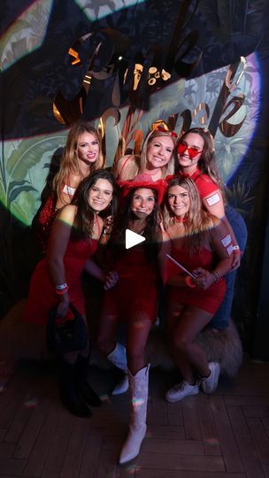 Red Flag Costume, Red Flag Halloween Costume, Funny Pick, Group Costumes, Group Halloween Costumes, Halloween Snacks, Red Flags, So Funny, Red Flag