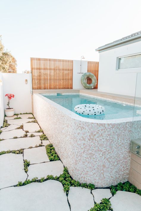 Mosaic Pool Tile, Backyard Area, Pool Renovation, Small Pools, Mosaic Pool, Small Pool, Plunge Pool, Simple Home, Small Backyard Pools