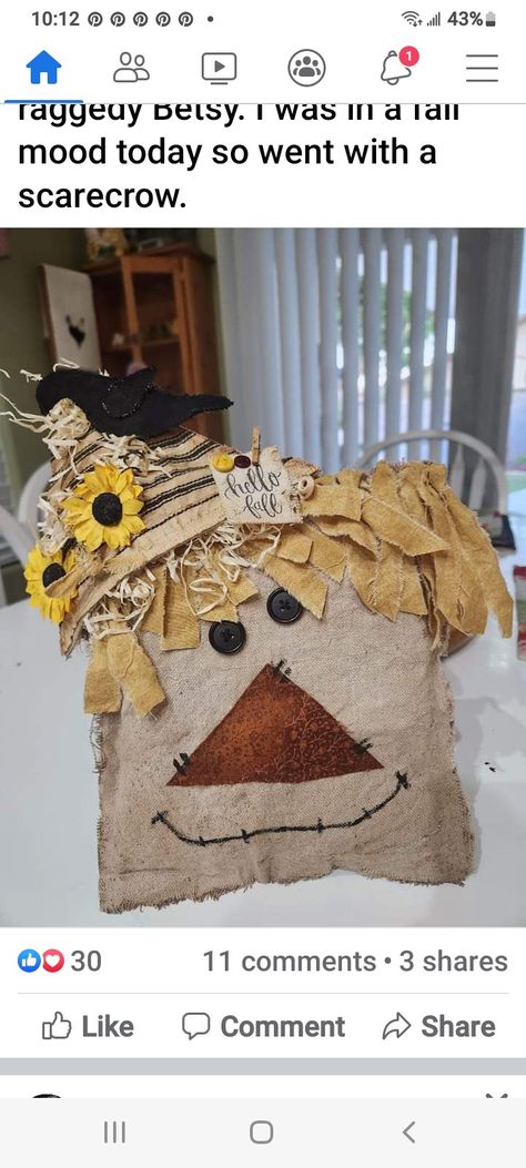 Scarecrow Sewing Pattern, Fabric Fall Crafts, Grace And Tattered Lace, Rustic Fall Crafts, Fall Fabric Crafts, Sunflower Fall Decor, Fall Pillows Diy, Fall Primitives, Primitive Fall Crafts