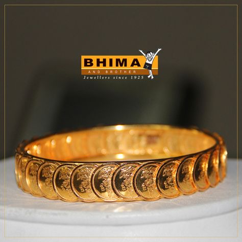 #Bhima #jewelry #traditional #gold #bangle Kaasu Design Bangles Gold, Gold Coin Bangles, Coin Bangles Gold Indian, Konkani Jewellery, Kasu Bangles Gold Jewelry, Lakshmi Bangles Gold, Kasu Bangles, Gold Coin Jewelry, Temple Jewellery Earrings