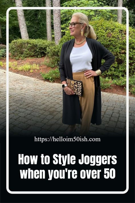 The athleisure fashion trend is hotter than ever, and joggers are its center. However, I didn’t embrace joggers readily. I was concerned they weren’t my style because most of the looks I was seeing weren’t as polished as I like for myself. However, I became more inspired as I saw joggers being up-styled. So, I thought I would share my fashion tips today on how to style joggers when you’re over 50. Dressing Up Joggers Outfits, Satin Joggers Outfit, Plus Size Joggers Outfit, Jogger Pants Outfit Winter, Denim Joggers Outfit, Jogger Pants Outfit Women, Jogger Outfit Casual, Womens Joggers Outfit, Black Joggers Outfit