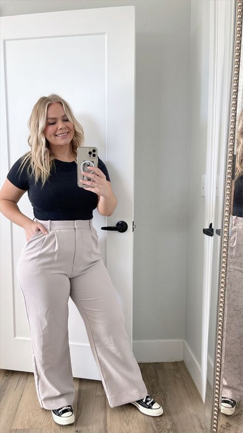 Office Outfits Women Plus Size, Natural Linen Pants, Curvy Casual Outfits, Outfits Gorditas, Casual Outfits Plus Size, Look Plus Size, Office Casual Outfit, Office Outfits Women, Elegante Casual