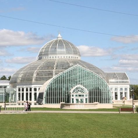 Marjorie McNeely Conservatory (Como Park) – Saint Paul, Minnesota - Atlas Obscura Como Conservatory, Rotting Flesh, Amorphophallus Titanum, Corpse Flower, Belly Dancing Classes, Saint Paul Minnesota, Minnesota Travel, Pensacola Fl, Belly Dancing