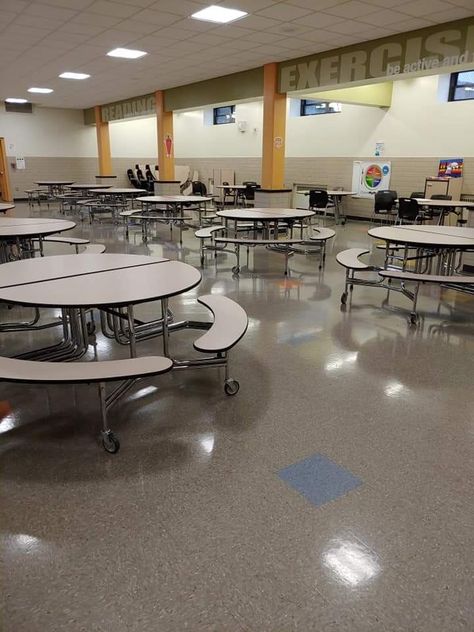 St. Anthony cafeteria American School Classroom, American High School Aesthetic Classroom, American Cafeteria, High School Cafeteria Aesthetic, Big Cafeteria, Cafeteria Aesthetic School, Boarding School Cafeteria, Cafeteria Design School, School Cafeteria Aesthetic