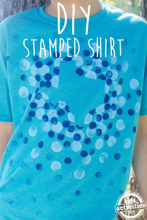 Fun DIY Stamped T-Shirt Tutorial T Shirt Tutorial, Shirt Tutorial, Make Your Own Shirt, Learning Games For Kids, Kids Crafting, Diy Website, Tshirt Crafts, Diy Stamp, Monster Party