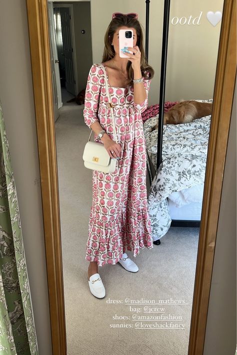 Lunden And Olivia, Pink Dandelion, House On A Hill, Pink Maxi Dress, Dress Pink, Style Icons, Dandelion, Fashion Inspo, Ootd