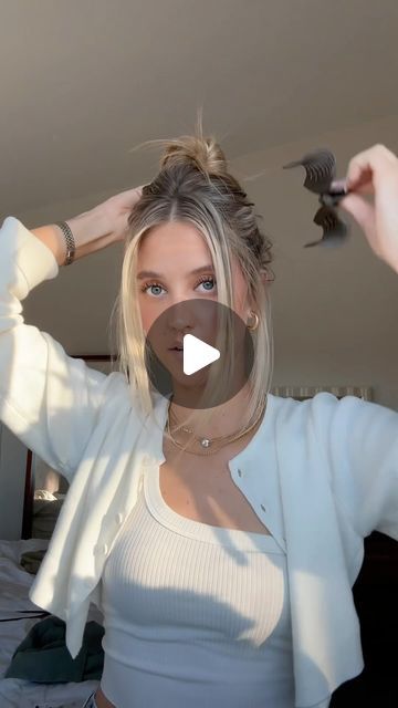 Kaitlynn Bell on Instagram: "lazy girl hairstyle that I do way too often 😇" Cute Lazy Girl Hairstyles, Hairstyles Easy Quick Lazy Hair, Quick Hair Ideas, Cozy Hairstyle, Easy Hairstyles For Long Hair Quick Lazy Girl, Easy Long Hairstyles Lazy Girl, Chill Hairstyle, Cute Lazy Hairstyles, Comfy Hairstyles