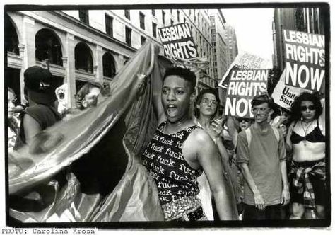 Lesbian Avengers | Photos 1994-1995. Photo by Carolina Kroon. Protest Photos, Bayard Rustin, Queer History, Lgbt History, Womens Liberation, Gay History, Lesbian Fashion, Direct Action, My Demons