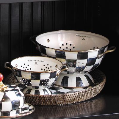 Give stainless steel’s impersonal style and plastic’s halfhearted work ethic the pink slip. There’s a new sous chef in town! For kitchen preparations with personality, look no further than the Small Courtly Check® Enamel Colander. The steel underbody makes this number a workhorse, and the hand-painted enamel checks and antiqued brass handles give some pizzazz to polishing potatoes and sass to straining salads. Fill with clementines, or veggies grown in your own garden, for a pleasing hostess gif Jewel Tones Palette, Mckenzie And Childs, Courtly Check, Sous Chef, White Cottage, Work Ethic, Mackenzie Childs, Dream House Decor, Kitchen Aid Mixer