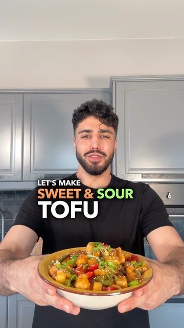 Sweet Sour Tofu, Sweet And Sour Tofu, Sugar Free Eating, Tofu Cubes, Sweet And Sour Sauces, Pineapple Chunks, Firm Tofu, Tofu Recipe, Vegan Lunches