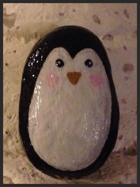 penguin rock More Penguin Rock, Easy Rock Painting Ideas, Easy Rock Painting, Red Cheeks, Painted Rock Animals, Rock Painting Ideas, Painted Rocks Kids, Painted Rocks Craft, Art Rock