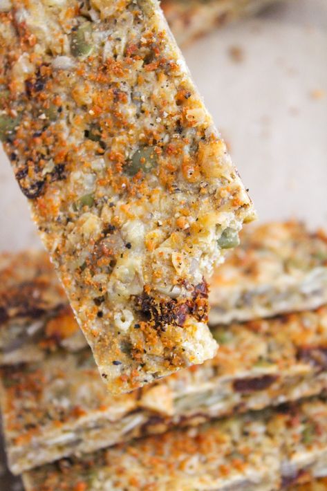 Diy Savory Snacks, Vegetable Bars Recipe, Savory Snack Bars, Savory Bars Recipes, Savory Granola Recipe, Savory Protein Bars, Savory Granola Bars, Savoury Protein Snacks, Easy Beach Lunch Ideas Families