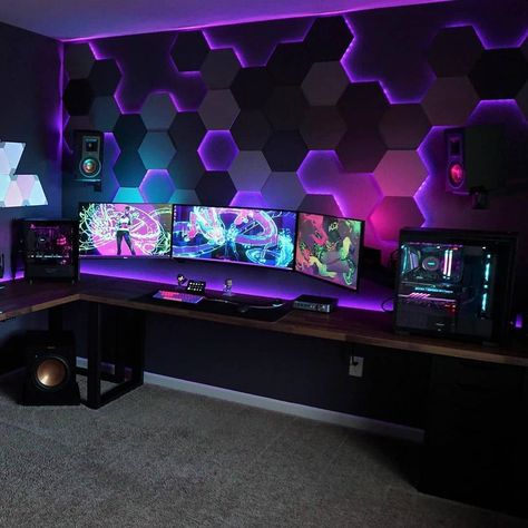 Smart Hexgagon Light Panels⁣ ⁣ Check Link in description ⁣ Carousel by @havokharakiri⁣⁣⁣ ⁣⁣⁣ My PC Setup for 2020! Heavily inspired by Sombra and the cyberpunk genre. Who’s ready for Cyberpunk 2077? ⁣⁣⁣ ⁣⁣⁣ Follow @rgbtherapy for more⁣⁣⁣ Follow @rgbtherapy for more⁣⁣⁣ ⁣⁣⁣ #gameroom #pc #pcgaming #pcsetups #pcsetup #gamingpc #gamingcommunity #gamingsetups #cyberpunk #battlestations Hexagon Lights Wall Gaming, Hexagon Lights Wall, Nanoleaf Hexagon, Nanoleaf Elements, Gaming Computer Room, Games Room Inspiration, Small Game Rooms, Gaming Desk Setup, Game Setup