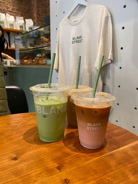 Blank street coffee Coffee Foam Aesthetic, Blank Street Coffee, Coffee And Sandwich Aesthetic, Coffee Shop Drinks Aesthetic, Decaf Coffee Aesthetic, Blank Street, Street Coffee, Caffeine Addict, Farm Store