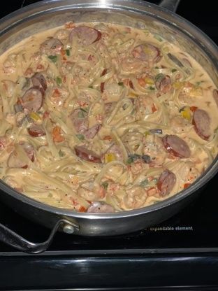 This is one of many Mardi Gras pasta recipes. I have changed it over the years and it is always a favorite of my guests. Color and flavor is the big thing. Mardi Gras Pasta Recipe, Mardi Gras Pasta, Louisiana Food, Crawfish Recipes, Louisiana Mardi Gras, I Have Changed, Mardi Gras Food, Cajun Dishes, Recipe Pasta