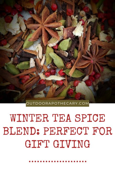 Herbal Tea Recipes Homemade, Tea Blends Recipes, Homemade Christmas Gift, Homemade Tea, Herbal Teas Recipes, Winter Tea, Tea Diy, Herbal Tea Blends, Spice Tea