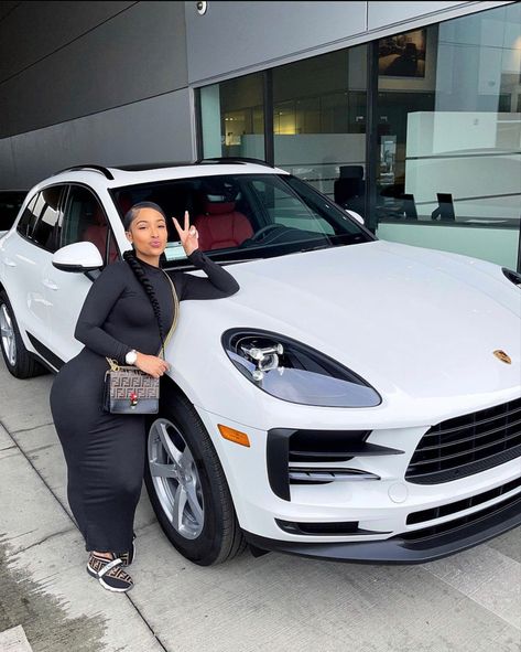 black lightskin girl standing next to her white lambo Black Girls Luxury Lifestyle, Board Pictures, Rich Girl Lifestyle, Car Goals, Luxury Girl, Luxury Lifestyle Dreams, Black Luxury, Classy Cars, Future Lifestyle