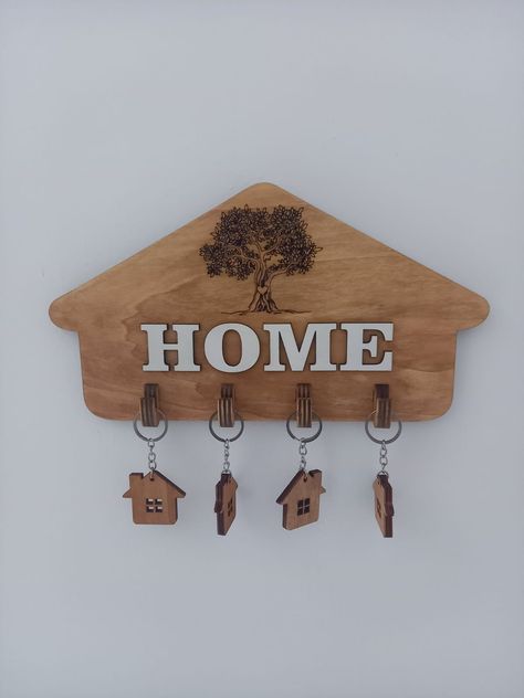 Key Holder Diy, Wood Laser Ideas, Keys Holder, Modern Cupboard Design, Laser Cut Wood Crafts, Wood Art Projects, Cnc Files, Laser Engraved Ideas, Home Decor Hooks