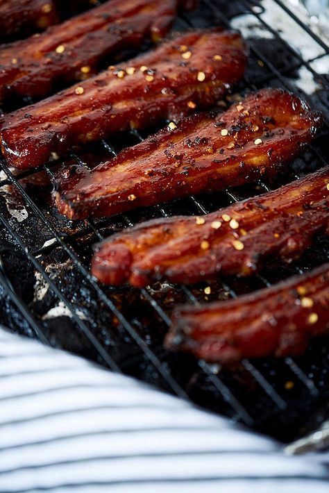 Billionaire's Bacon - Thick Cut Paleo Candied Bacon Thick Bacon, National Bacon Day, Paleo Candy, Paleo Recipes Snacks, Foodporn Breakfast, Nothing To See Here, Thick Cut Bacon, Candied Bacon, Paleo Snacks