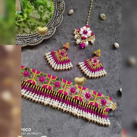 mehndi set new best desain colour latest variety 2024 Mirror Jewellery For Haldi, Mirror Work Jewellery Diy Jewelry, Haldi Jwellery Ideas, Mirror Jewelry Indian, Mirror Work Jwellary, Handmade Jewellery Ideas Indian, Indian Handmade Jewelry, Mirror Work Jewellery Set, Handmade Mirror Jewellery