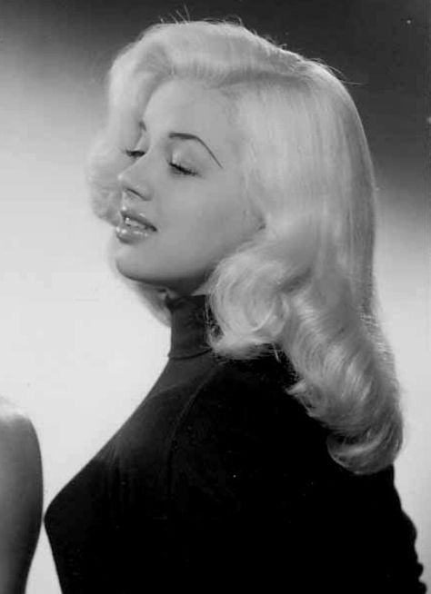 Diana Dors, A Black, Blonde Hair, A Woman, Hollywood, Blonde, Black And White, Hair, White