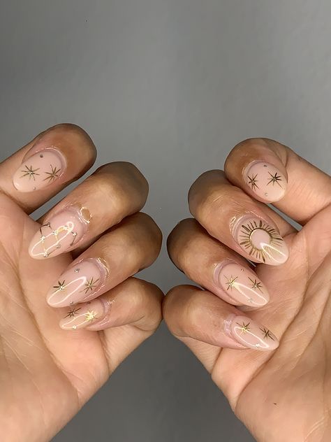 Leo Szn Nails, Leo Themed Nails, Leo Nails Designs, Leo Zodiac Nail Designs, Leo Nail Art, Leo Zodiac Nails, Leo Inspired Nails, Leo Season Nails, Leo Nails Zodiac