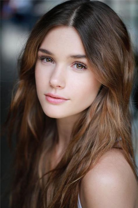 Sai Bennett, Female Character Inspiration, Long Brown Hair, Hair Brown, Female Character, Brown Eyes, Character Inspiration, Brown Hair, Blonde Hair