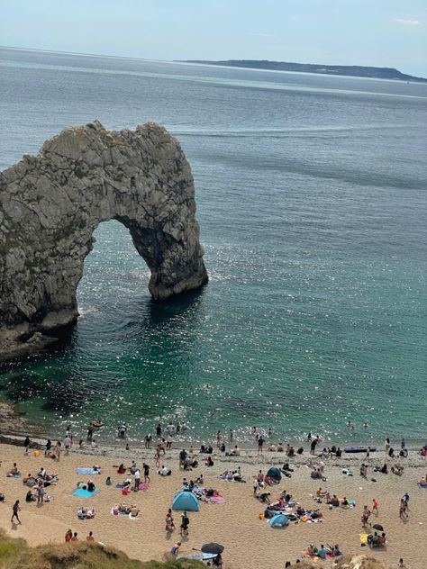 dorset durdle door ocean sea clear blue aesthetic beach summer sunny warm hot fun vibe england Dorset England Aesthetic, Clear Blue Aesthetic, Blue Aesthetic Beach, Beach Summer Aesthetic, Durdle Door, England Aesthetic, Summer Board, English Summer, Brand Aesthetic