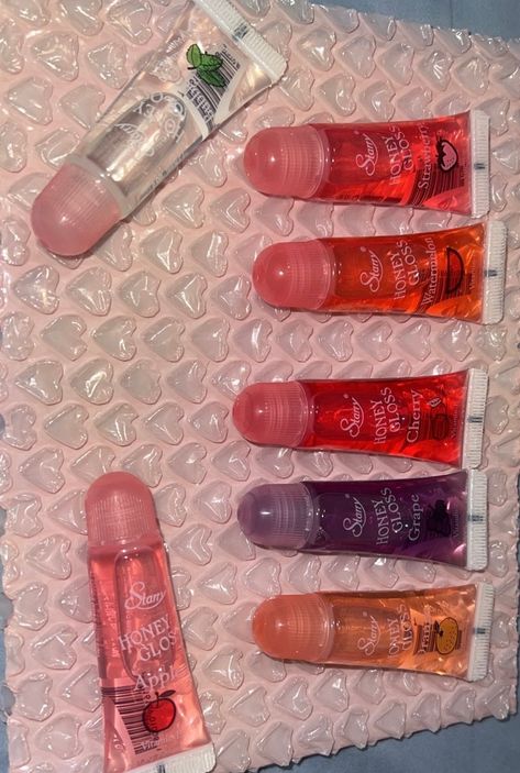 Starry Lip Gloss 1 for $1.50 Early 2000s Lipgloss, Lip Gloss Aesthetic 90s, Lip Gloss Cheap, Lip Gloss Ideas, Aesthetic Lip Gloss, Best Lip Glosses, Diy Lipgloss, Lipgloss Tubes, Lip Gloss Cosmetics