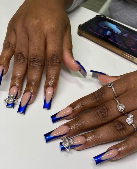 Birthday Nails Aesthetic, Jade Nails Acrylic, Nails Acrylic Blue, Black And Blue Nails, Royal Blue Nails Designs, Silver Acrylic Nails, Blue Prom Nails, Ny Nails, Blue Chrome Nails