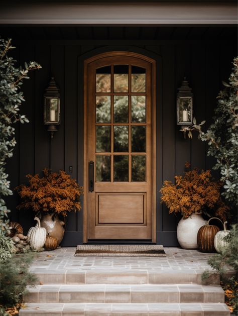 Fall Front Decor Porch, Fall Front Porch Minimalist, Fall Modern Front Porch Decor, Victorian Front Porch Decor, Dark House Front Porch, Fall Front Porch Decor Victorian, Modern Fall Door Decor, Front Door Porch Decor Ideas, November Outdoor Decor