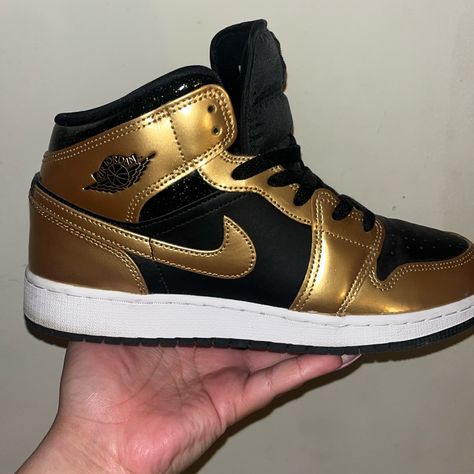 Size 7 Youth , Black And Gold Brand New Only Worn Once Black And Gold Shoes, Shoes Nike Air, Womens Jordans, Gold Shoes, Gold Branding, Shoes Nike, Nike Black, Jordan Shoes, Nike Air Jordan